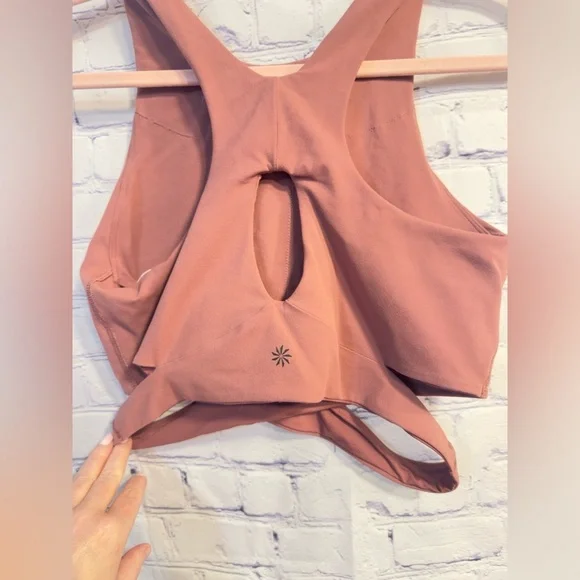 Athleta Conscious Cut Out Crop A-C Sports tank Size Large NWOT - Picture 2 of 10